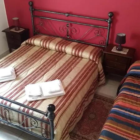 Archia Bed and Breakfast 3*